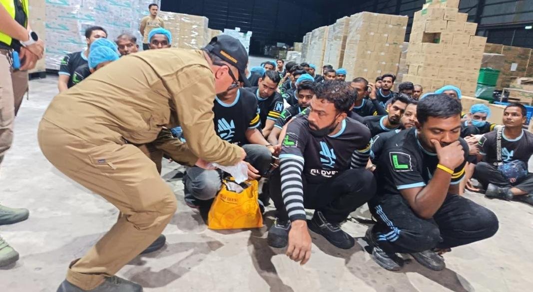 মালয়েশিয়ায় ৭৯ বাংলাদেশি আটক