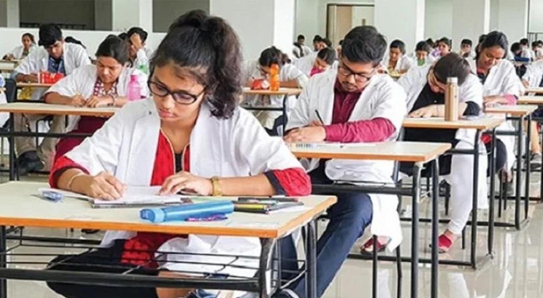 মেডিকেল ও ডেন্টাল ভর্তি পরীক্ষায় বসতে হলে যেসব যোগ্যতা থাকা অবশ্যক। ছবি: সংগৃহীত