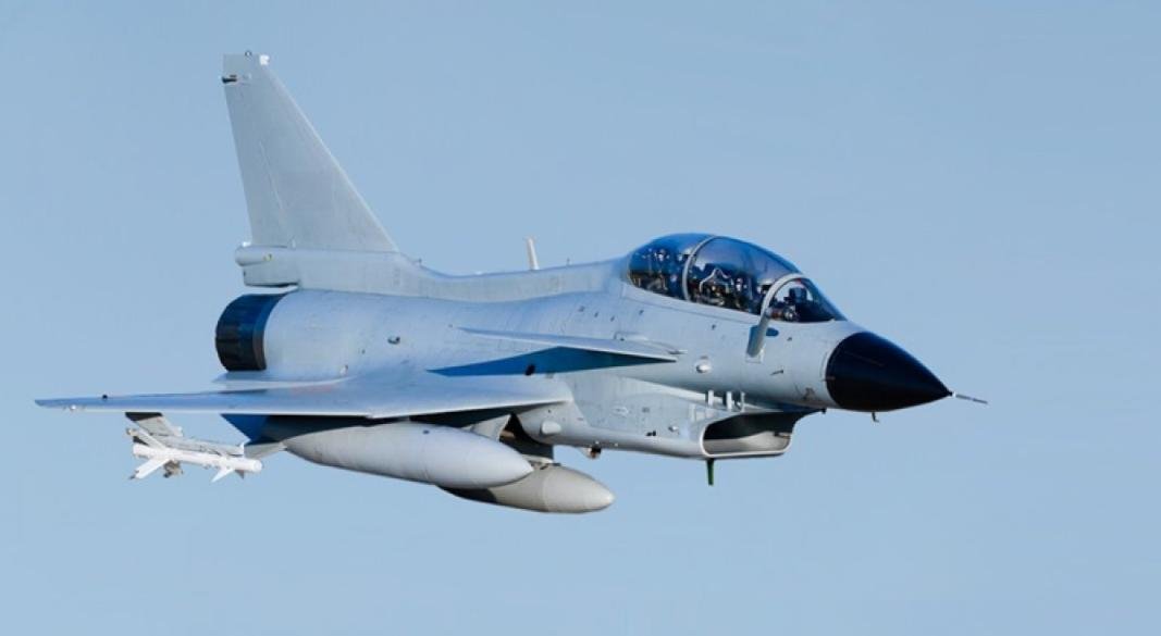 চীনের কাছ থেকে যুদ্ধবিমান কেন কিনতে চায় অন্তর্বর্তী সরকার?