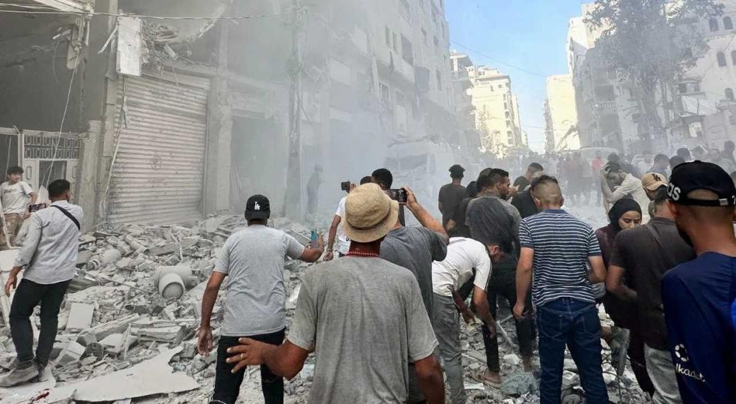 গাজায় এবার গৃহযুদ্ধের শঙ্কা, ফিলিস্তিনি সাংবাদিকসহ নিহত ২৮