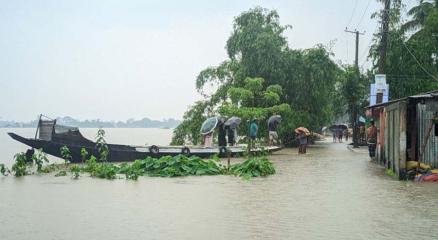 বন্যাকবলিত একটি এলাকা। পুরোনো ছবি