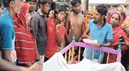 মরদেহ আটকে সুদের টাকা আদায়